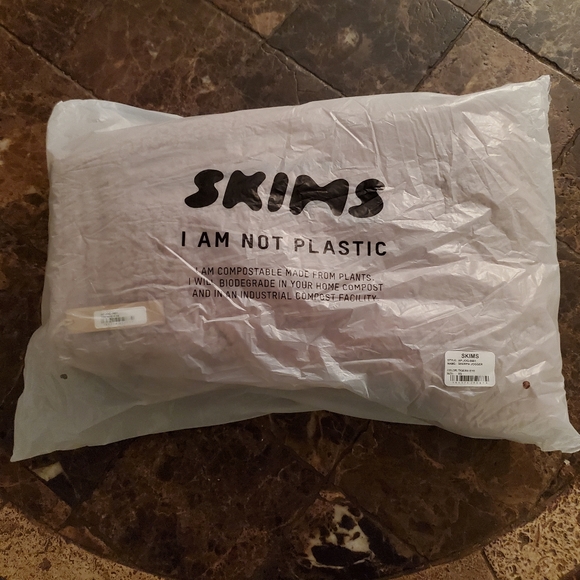 Skims Teddy Joggers Sherpa XS in Tigers Eye NEW IN PACKAGE - Picture 2 of 4